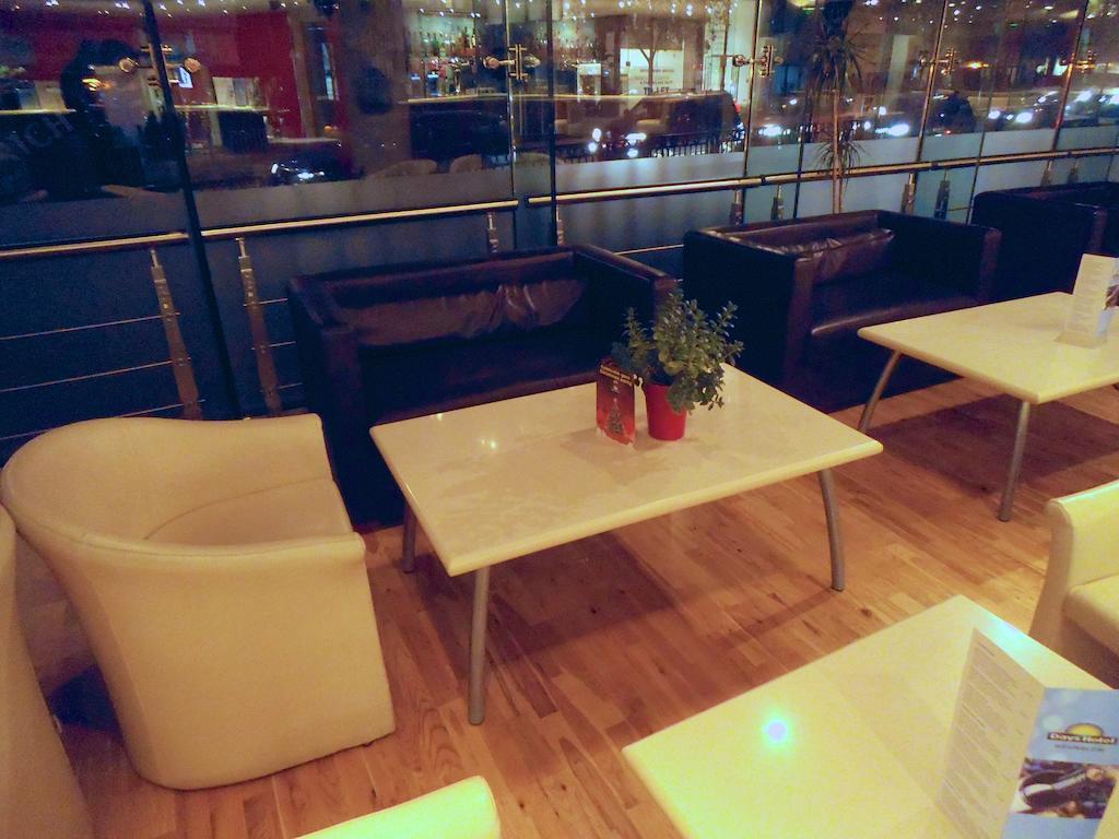 Ramada Hounslow - Heathrow East Dış mekan fotoğraf