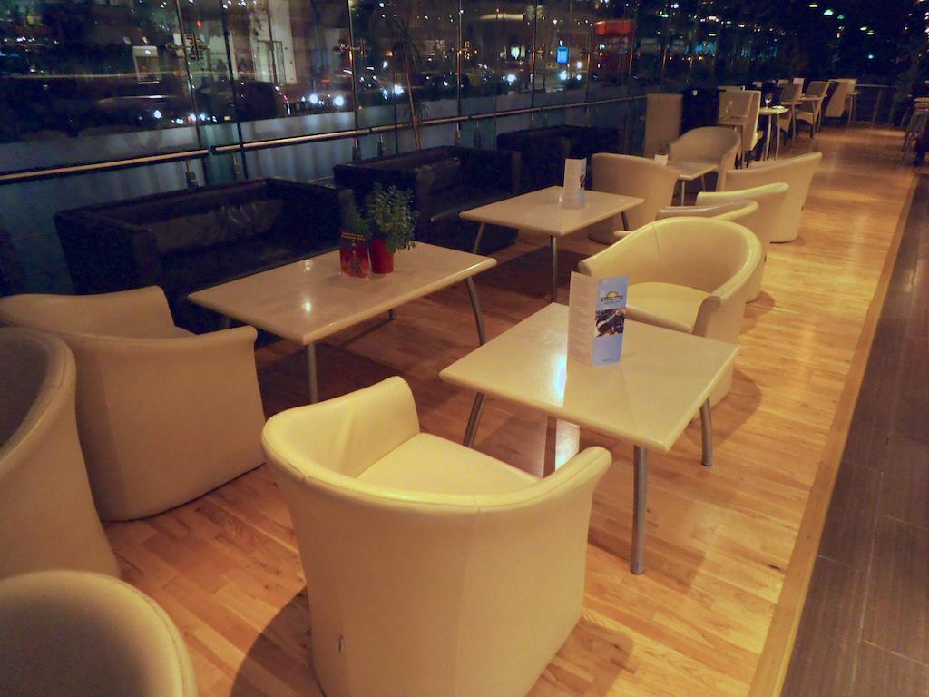 Ramada Hounslow - Heathrow East Dış mekan fotoğraf