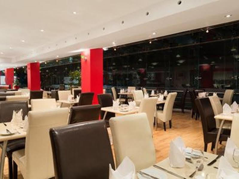 Ramada Hounslow - Heathrow East Dış mekan fotoğraf