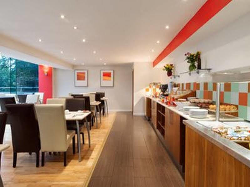 Ramada Hounslow - Heathrow East Dış mekan fotoğraf